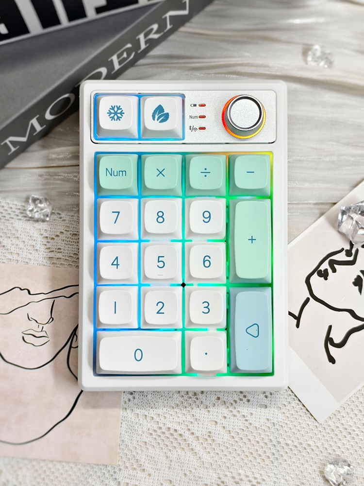 Gaming Keyboard Number Pad - คีย์บอร์ดเกมมิ่งขนาดเล็กแบบตั้งโปรแกรมได้ KEYCOOL รุ่น K19 RGB แบบ